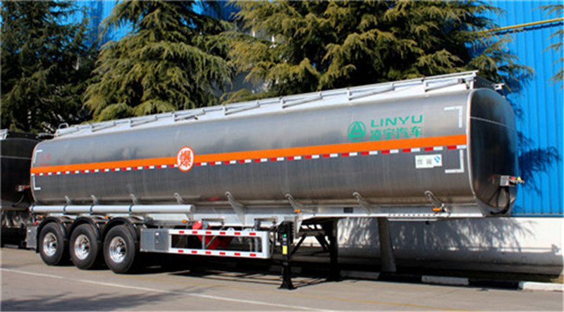 凌宇液罐車頻頻被老客戶點贊，性能獲大眾認可